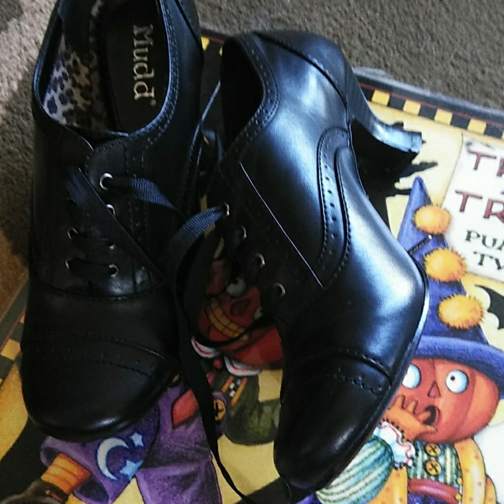 PUMPS - Picture 2 of 2